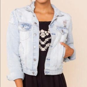 CI Sono worn and torn distressed Jeans Denim Jacket XL Light Wash